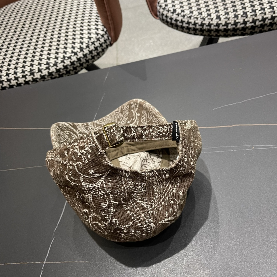  
 Lv路易威登 日韩系花纹做旧休闲复古时尚百搭街
头出游棒球帽画家帽新款