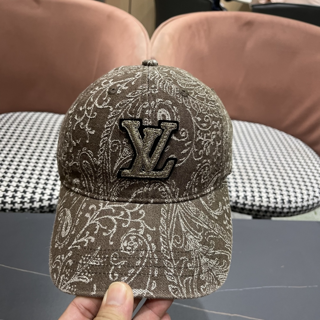  
 Lv路易威登 日韩系花纹做旧休闲复古时尚百搭街
头出游棒球帽画家帽新款