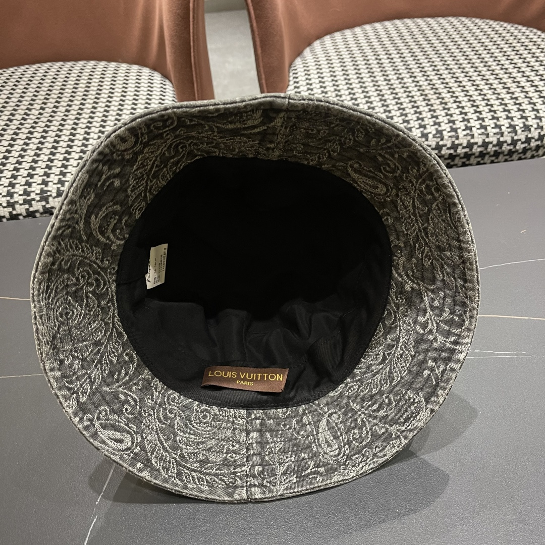  
 Lv路易威登 日韩系花纹做旧休闲复古时尚百搭街
头出游渔夫帽画家帽新款