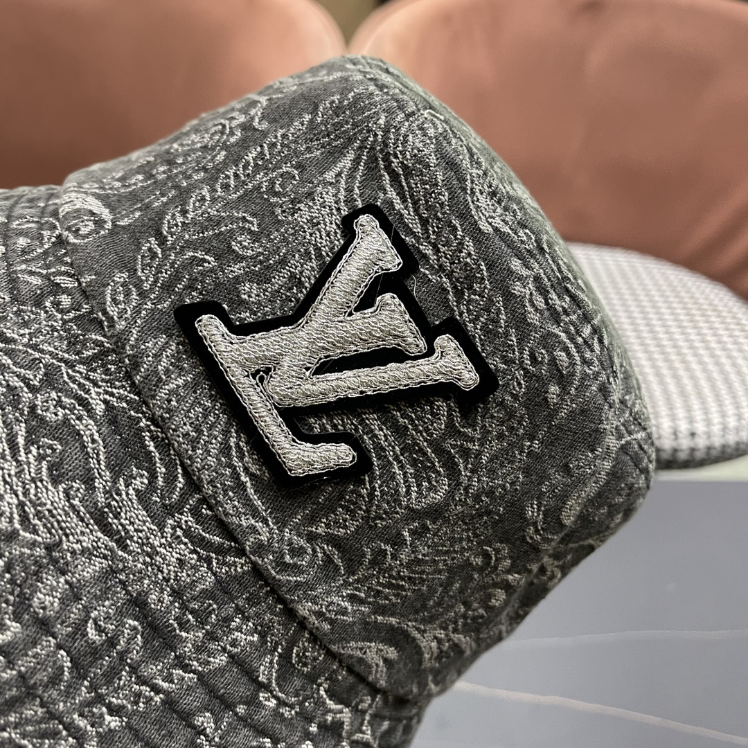  
 Lv路易威登 日韩系花纹做旧休闲复古时尚百搭街
头出游渔夫帽画家帽新款