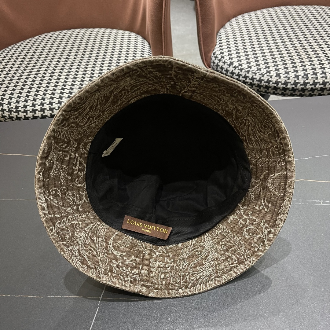  
 Lv路易威登 日韩系花纹做旧休闲复古时尚百搭街
头出游渔夫帽画家帽新款