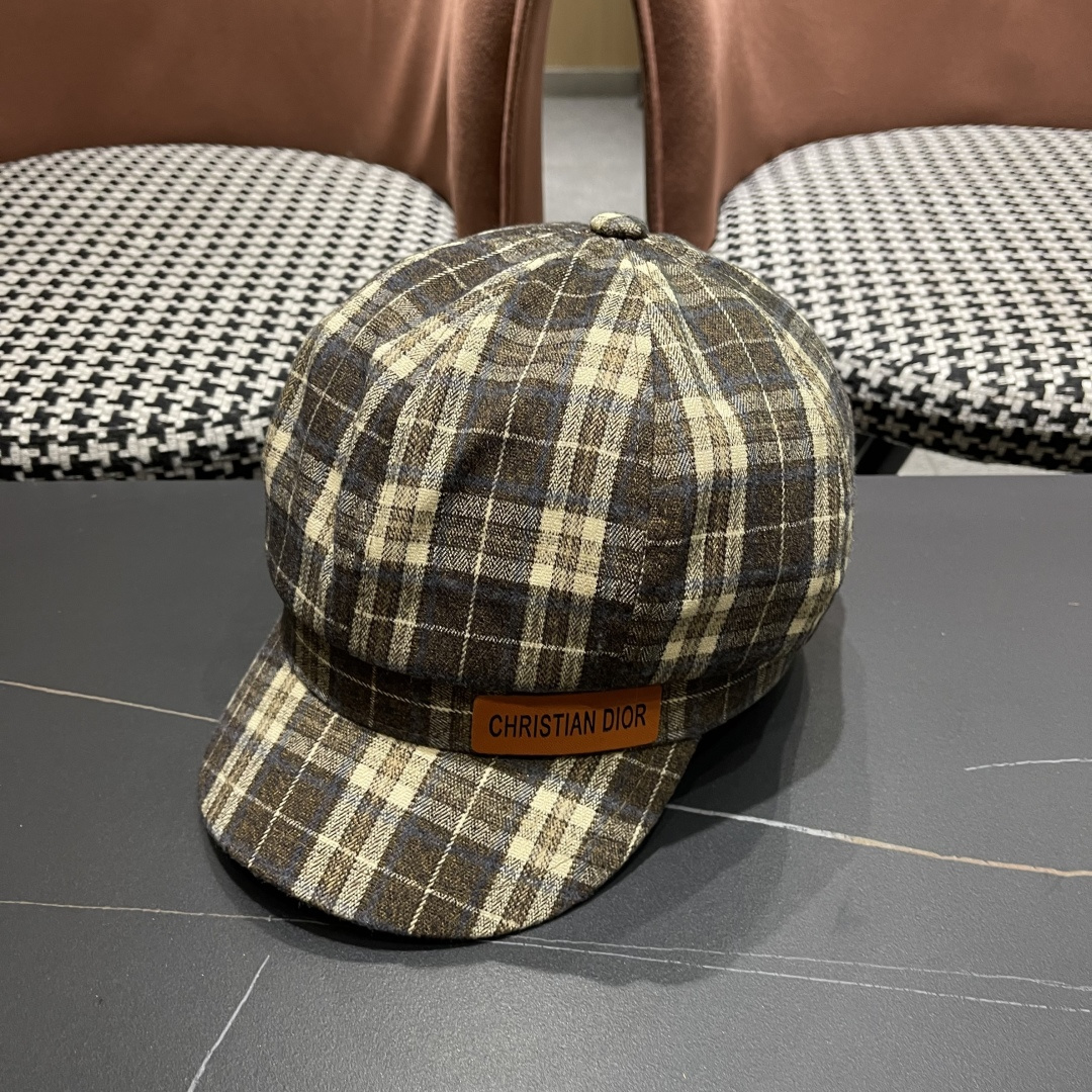  迪奥 美式复古格纹八角帽2025新款大头围
显脸小报童帽夏季薄款防晒帽子