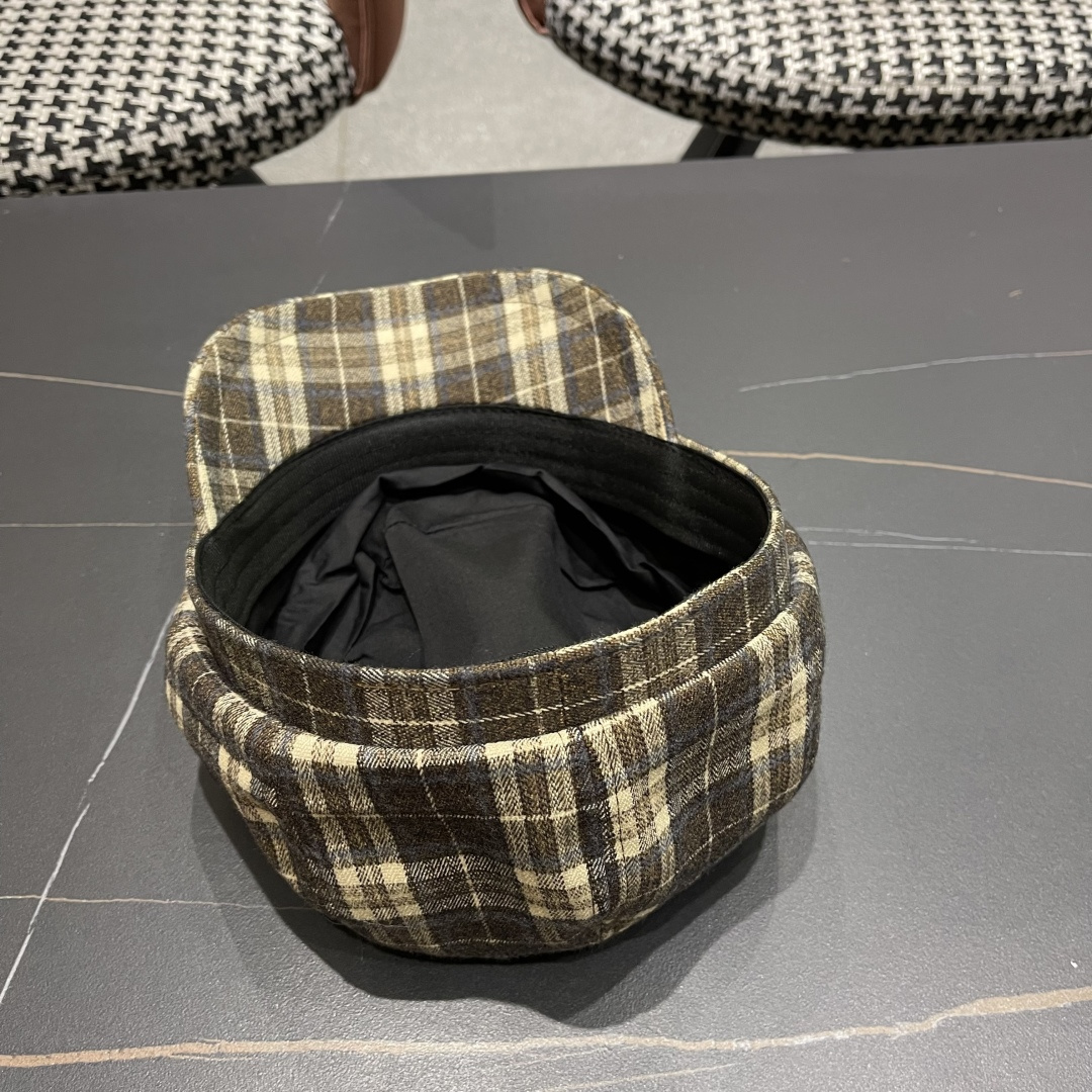  迪奥 美式复古格纹八角帽2025新款大头围
显脸小报童帽夏季薄款防晒帽子