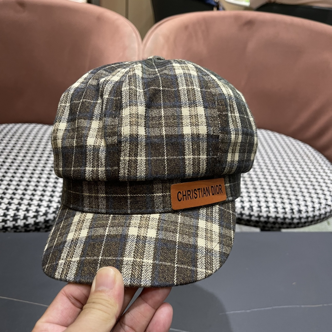  迪奥 美式复古格纹八角帽2025新款大头围
显脸小报童帽夏季薄款防晒帽子