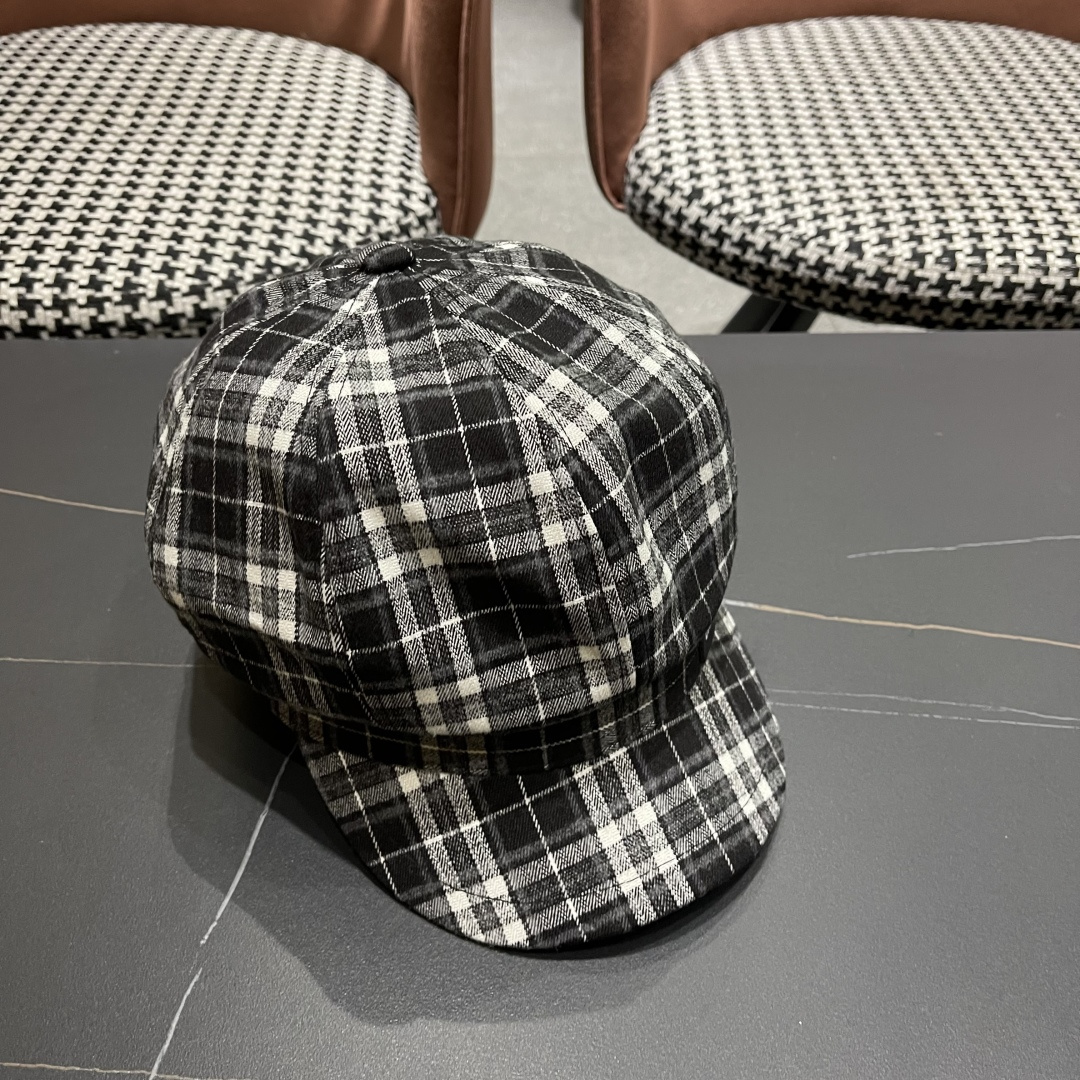  迪奥 美式复古格纹八角帽2025新款大头围
显脸小报童帽夏季薄款防晒帽子