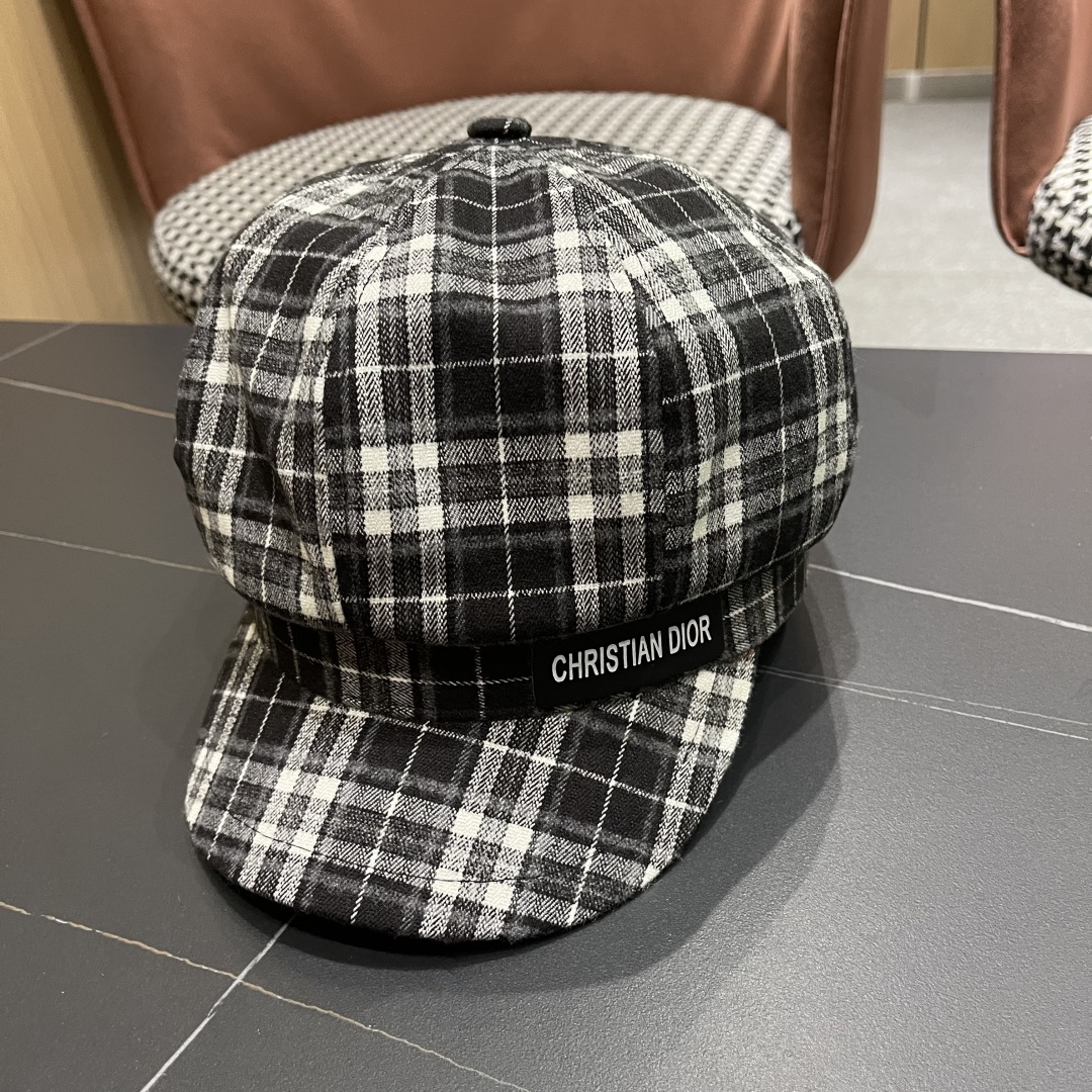  迪奥 美式复古格纹八角帽2025新款大头围
显脸小报童帽夏季薄款防晒帽子