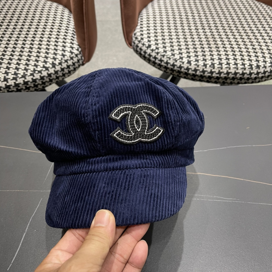  Chanel 香奈儿*八角贝雷帽很有质感~帽型真的超级正 做工很精细不会踏喜欢复古港风的姐妹不可出错过