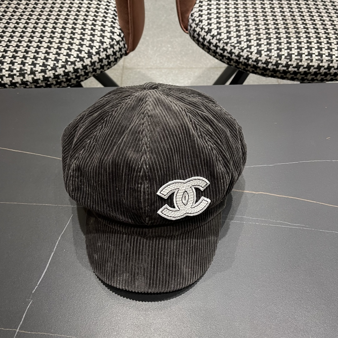  Chanel 香奈儿*八角贝雷帽很有质感~帽型真的超级正 做工很精细不会踏喜欢复古港风的姐妹不可出错过