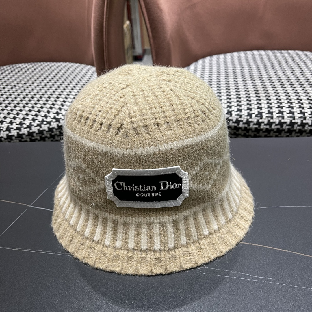 NO:359543,Dior 2025 autumn and winter new diamond pattern wool hat female couple casual versatile warm ear protection cold hat knit hat straw hat fisherman hat baseball hat, hat, dior, espadrilles, hats迪奥 2025秋冬新款菱形图案毛线帽女情侣休闲百搭保暖护耳冷帽针织帽子帽子草帽渔夫帽棒球帽,帽子,dior,espadrilles,hats,hat