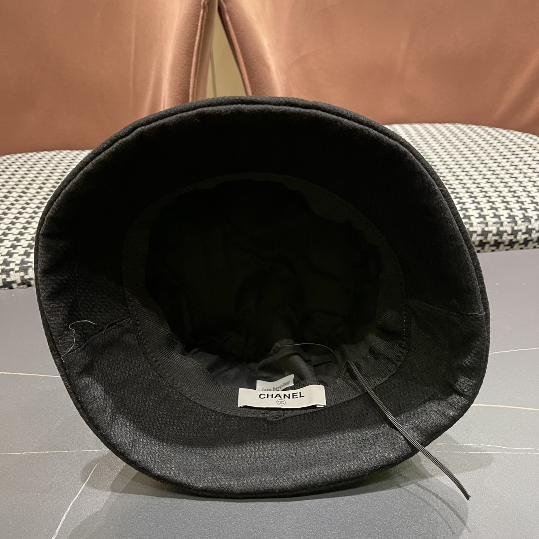   【CHANEL香奈儿】2025新款秋冬渔夫帽，大沿超好搭配，闭眼入的一款
