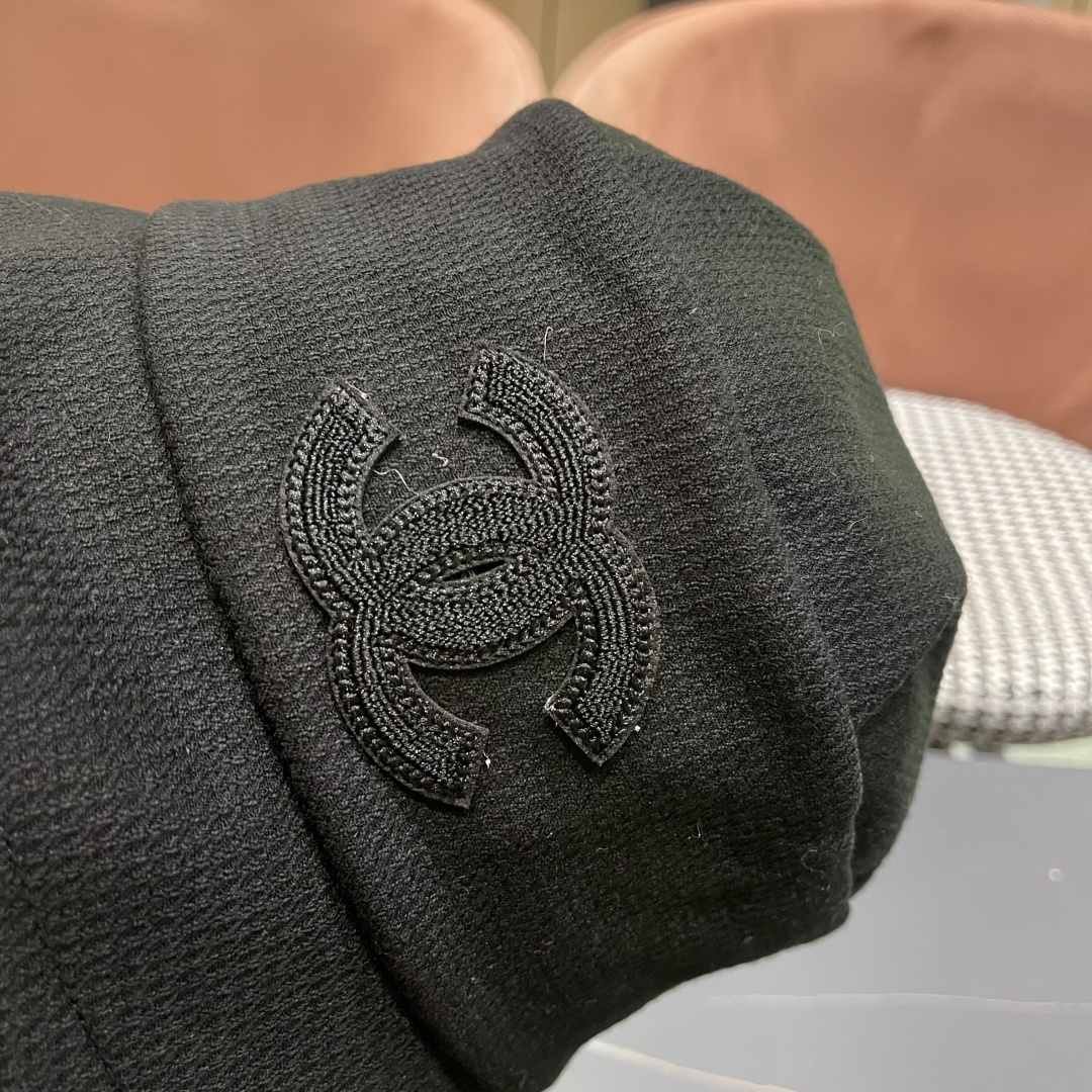   【CHANEL香奈儿】2025新款秋冬渔夫帽，大沿超好搭配，闭眼入的一款