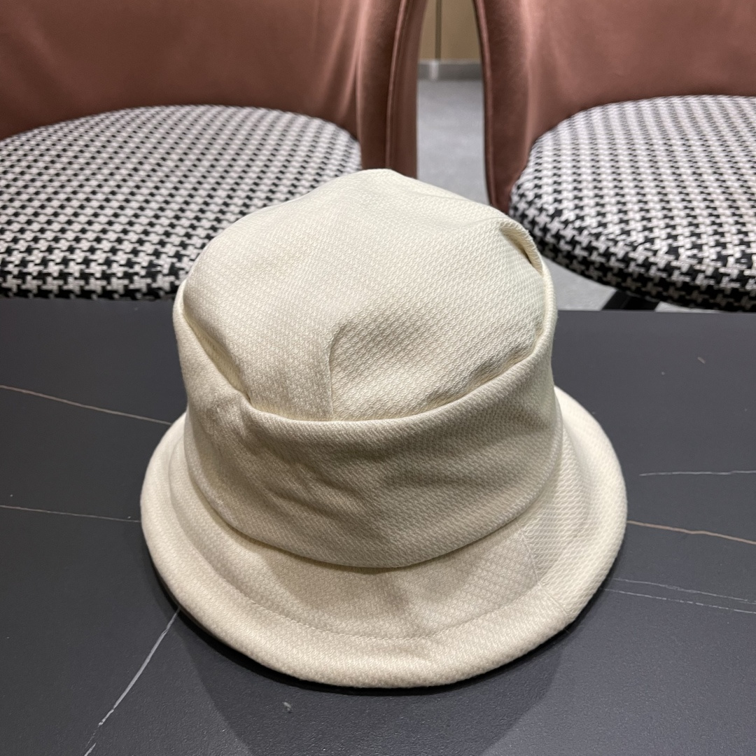   【CHANEL香奈儿】2025新款秋冬渔夫帽，大沿超好搭配，闭眼入的一款