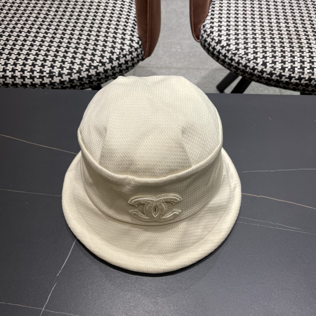   【CHANEL香奈儿】2025新款秋冬渔夫帽，大沿超好搭配，闭眼入的一款
