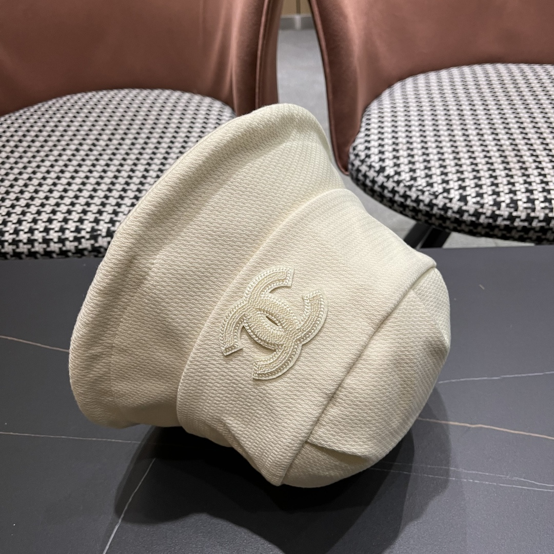   【CHANEL香奈儿】2025新款秋冬渔夫帽，大沿超好搭配，闭眼入的一款