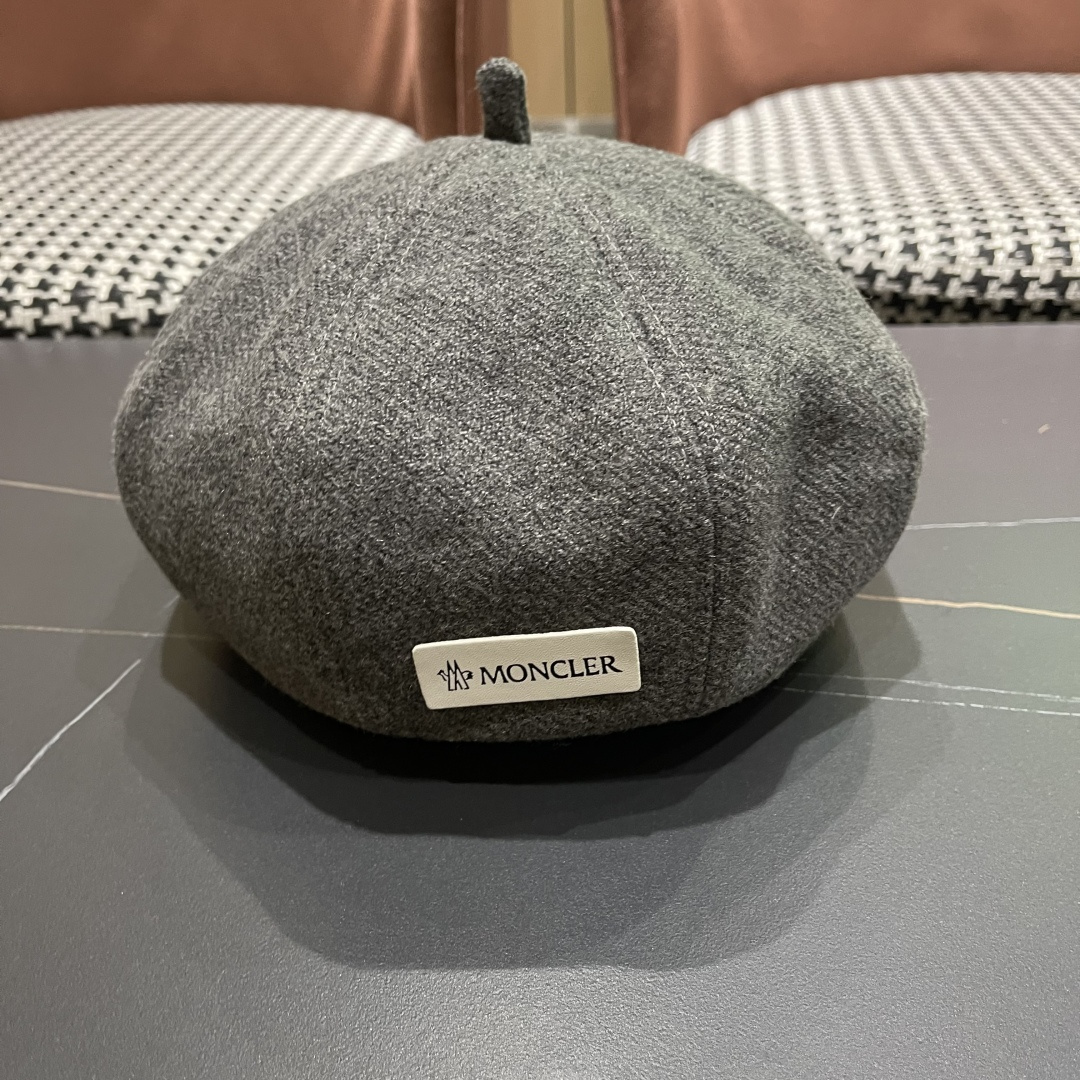  蒙囗 雷帽女秋冬新款显脸小反戴前进帽
秋冬羊毛呢画家帽子