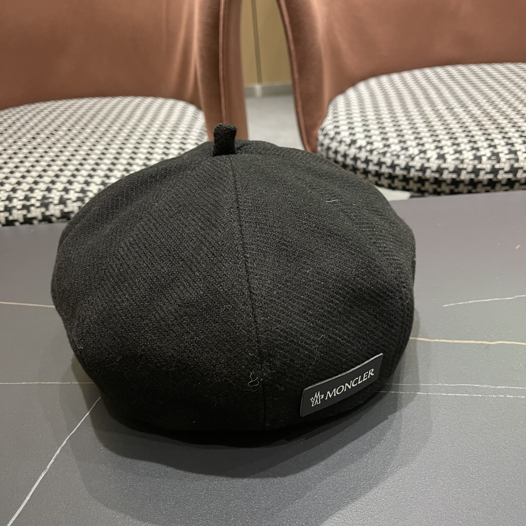  蒙囗 雷帽女秋冬新款显脸小反戴前进帽
秋冬羊毛呢画家帽子