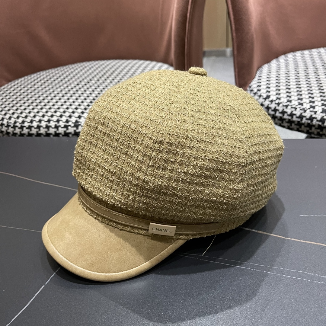 香奈儿2025新款时尚华夫格皮檐八角帽子女
秋季街头逛街简约时尚贝雷帽潮