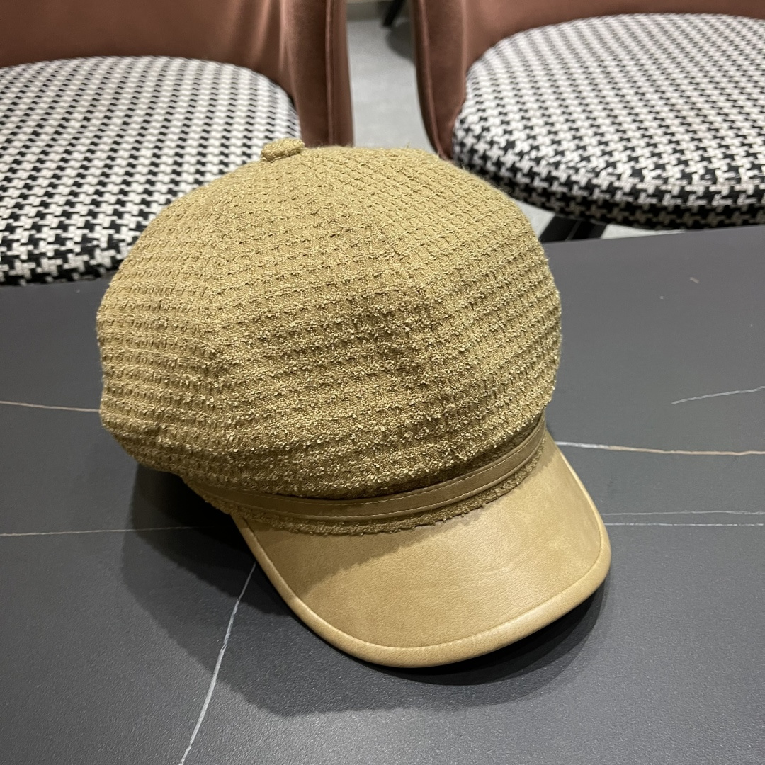  香奈儿2025新款时尚华夫格皮檐八角帽子女
秋季街头逛街简约时尚贝雷帽潮