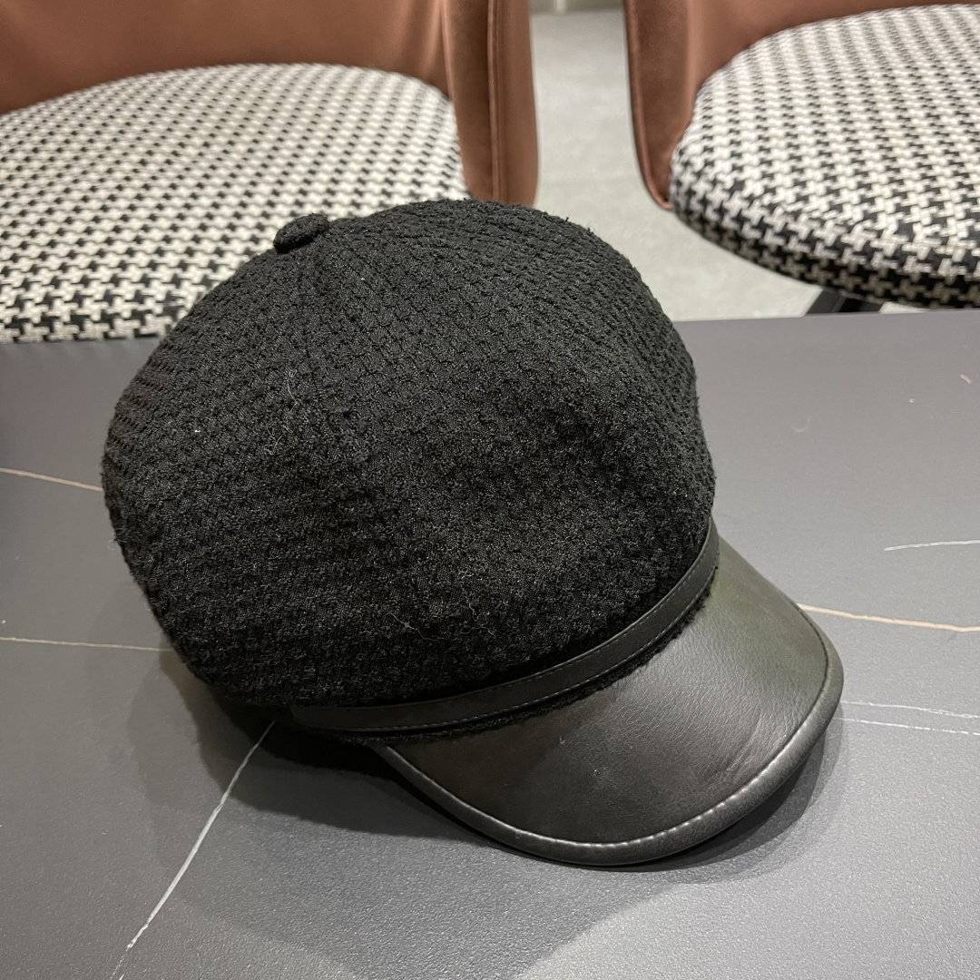  香奈儿2025新款时尚华夫格皮檐八角帽子女
秋季街头逛街简约时尚贝雷帽潮