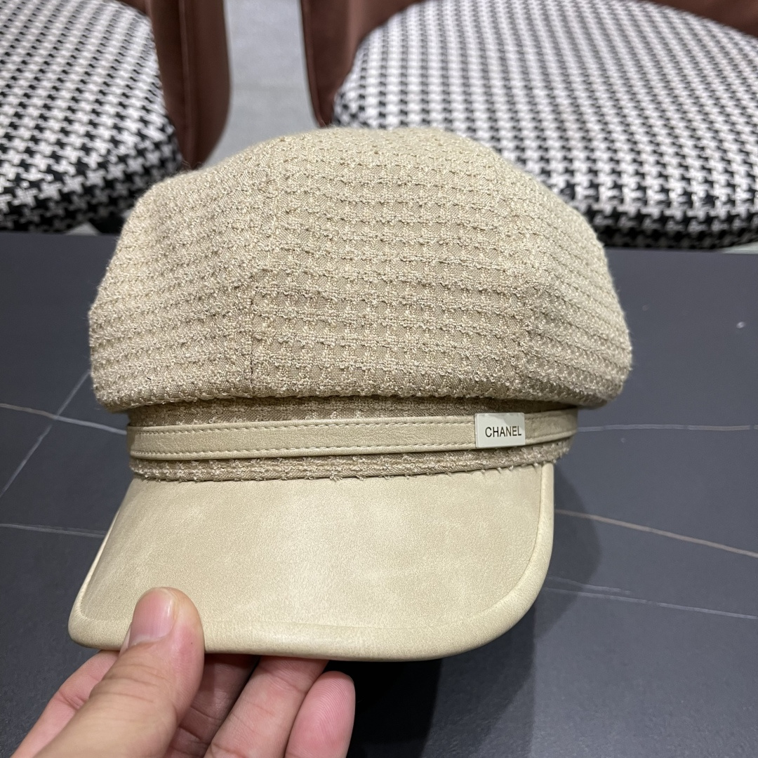  香奈儿2025新款时尚华夫格皮檐八角帽子女
秋季街头逛街简约时尚贝雷帽潮