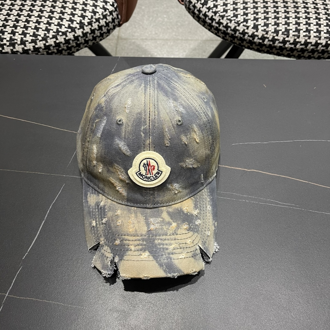  蒙口 早秋新款个性棒球帽子女涂鸦破洞缺角时尚潮流
情侣款遮阳鸭舌帽男