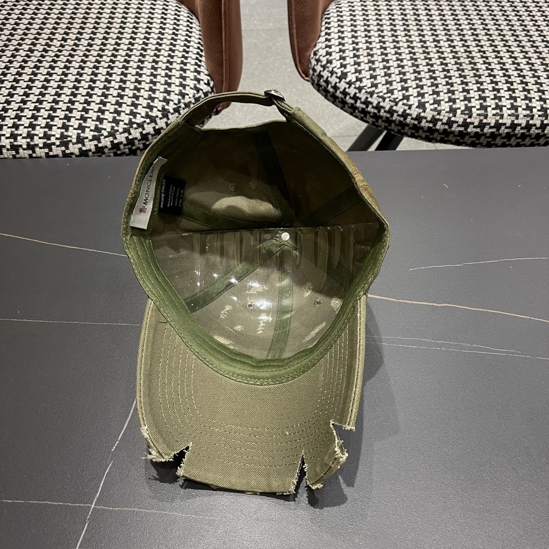  蒙口 早秋新款个性棒球帽子女涂鸦破洞缺角时尚潮流
情侣款遮阳鸭舌帽男