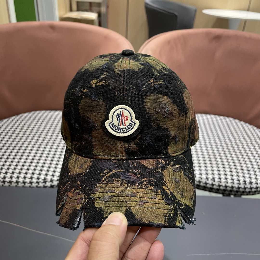  蒙口 早秋新款个性棒球帽子女涂鸦破洞缺角时尚潮流
情侣款遮阳鸭舌帽男