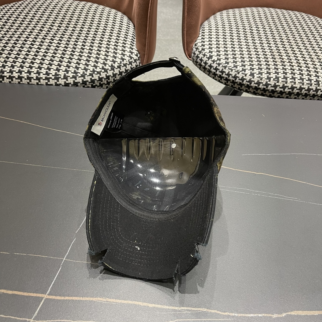  蒙口 早秋新款个性棒球帽子女涂鸦破洞缺角时尚潮流
情侣款遮阳鸭舌帽男