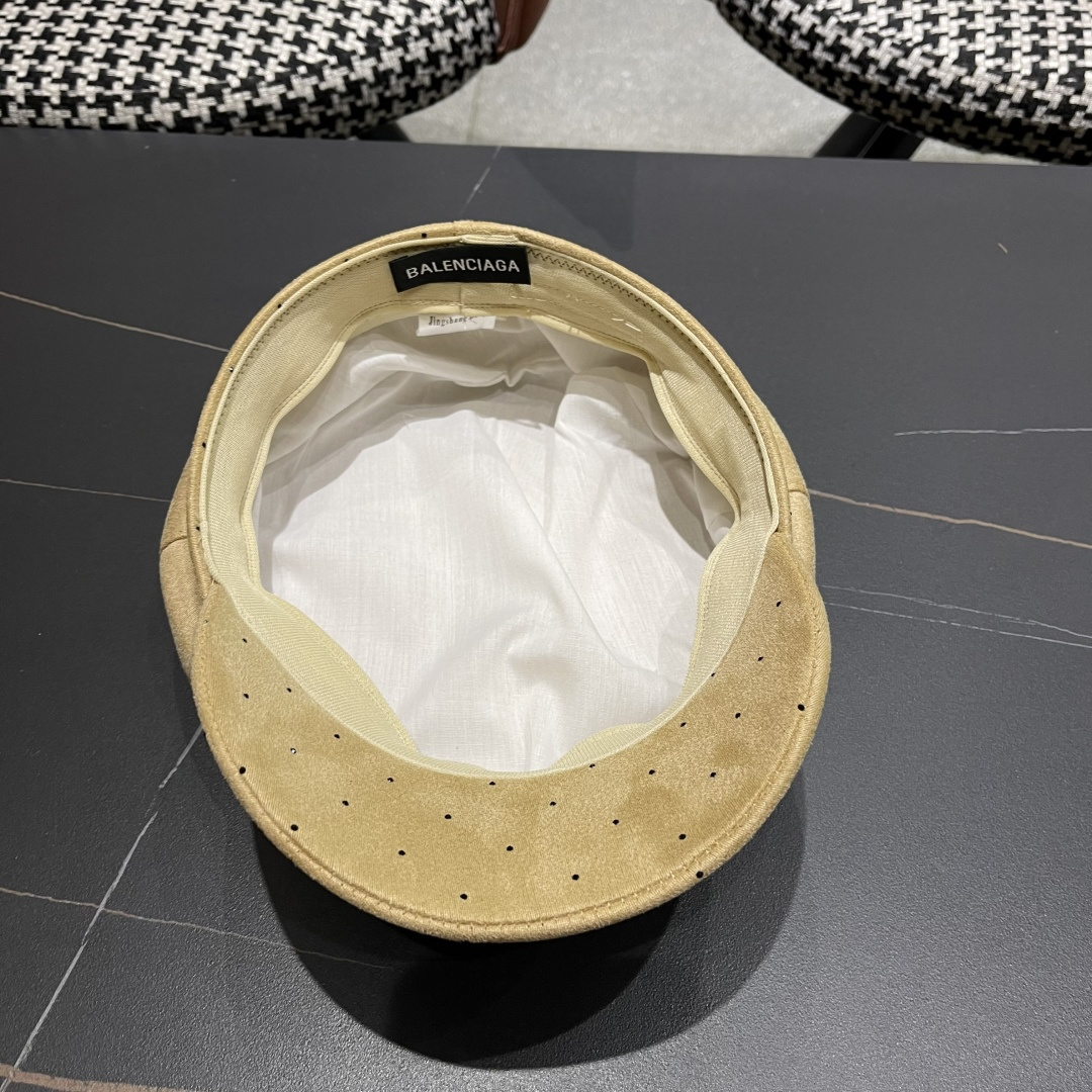  巴黎世家 贝雷八角帽女款洋气时尚鸭舌帽新款平顶帽
日系复古水钻画家报童帽