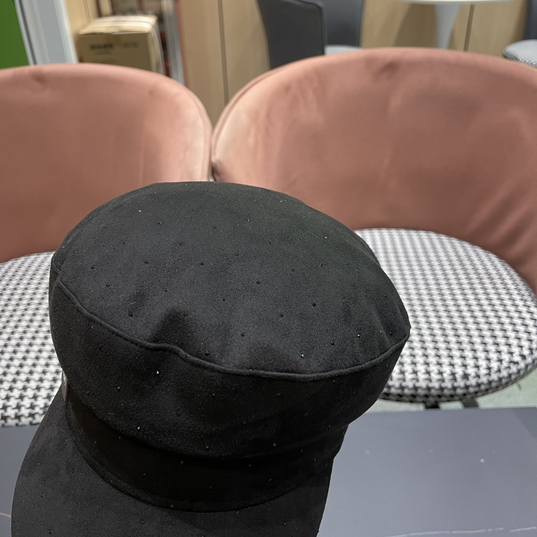  巴黎世家 贝雷八角帽女款洋气时尚鸭舌帽新款平顶帽
日系复古水钻画家报童帽