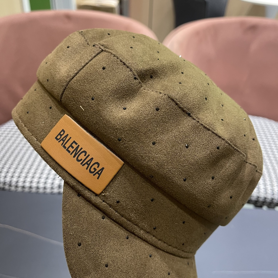  巴黎世家 贝雷八角帽女款洋气时尚鸭舌帽新款平顶帽
日系复古水钻画家报童帽