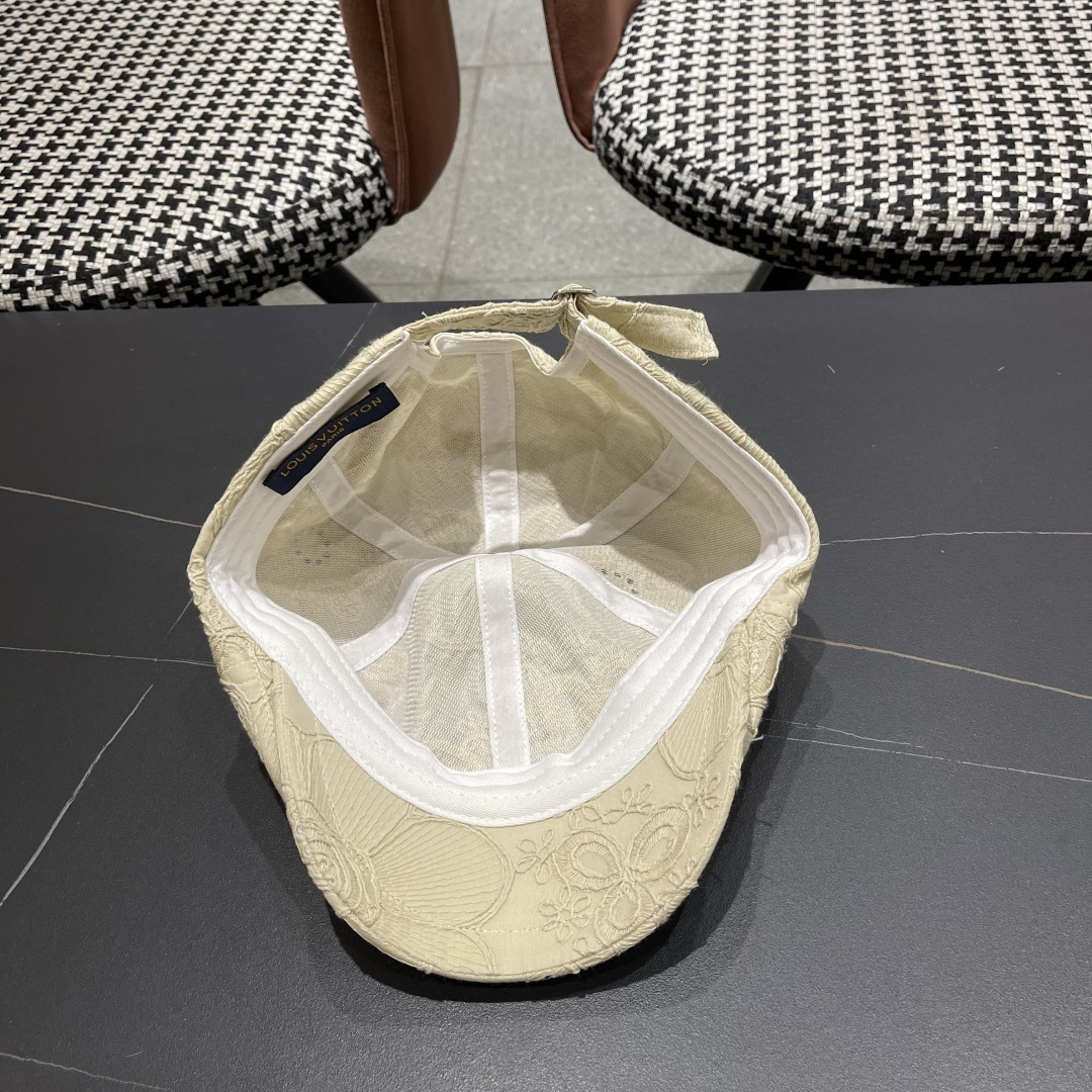  Lv路易威登 美式复古刺绣前进帽女春夏季休闲轻薄户外出游鸭舌贝雷帽显脸小潮