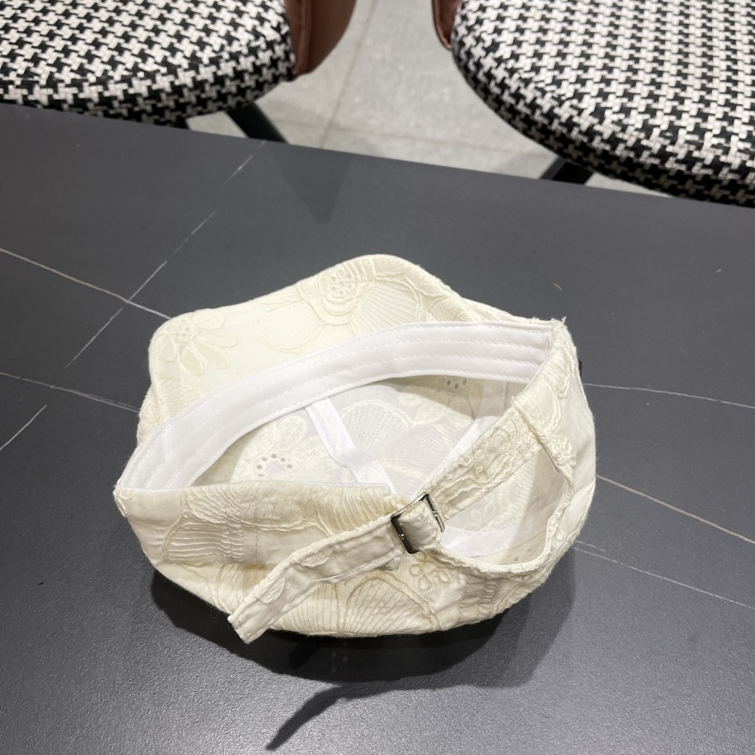  Lv路易威登 美式复古刺绣前进帽女春夏季休闲轻薄户外出游鸭舌贝雷帽显脸小潮