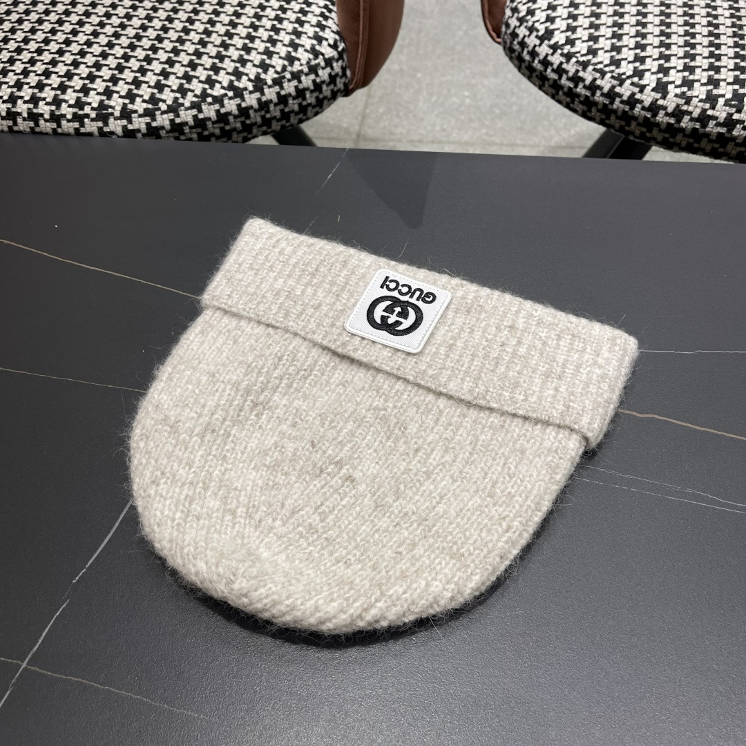  古奇 日本护耳针织帽弹力休闲秋冬保暖百搭
毛线帽男女