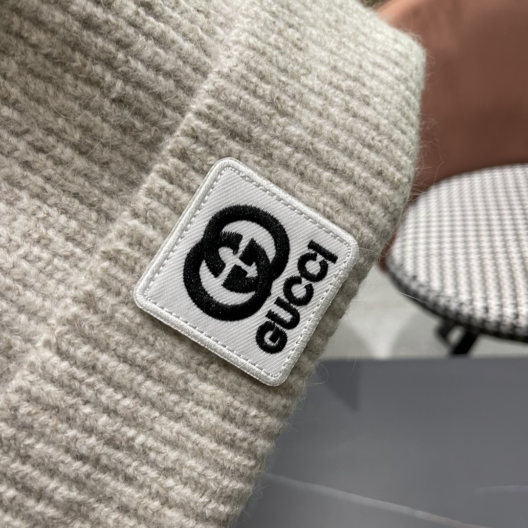  古奇 日本护耳针织帽弹力休闲秋冬保暖百搭
毛线帽男女