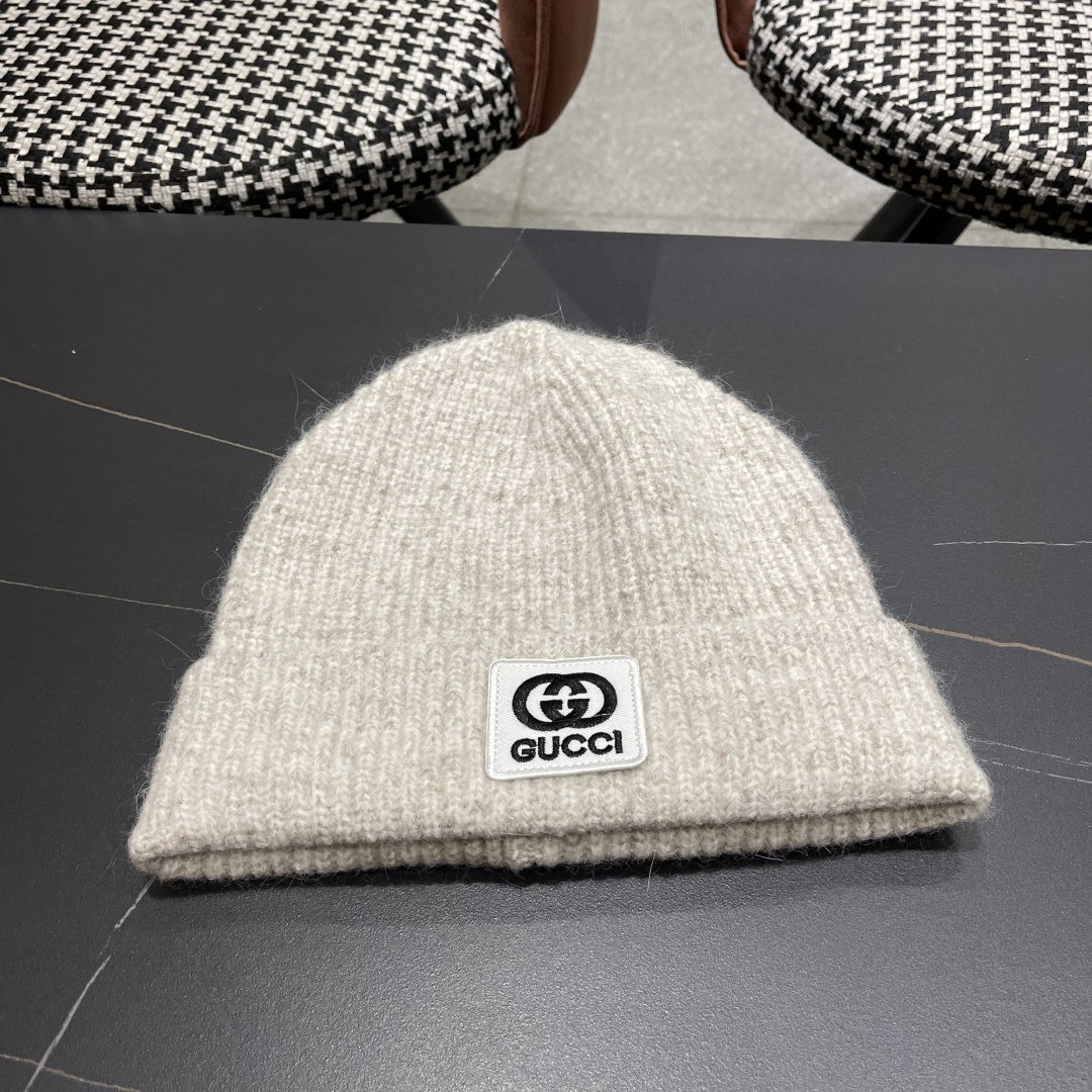  古奇 日本护耳针织帽弹力休闲秋冬保暖百搭
毛线帽男女