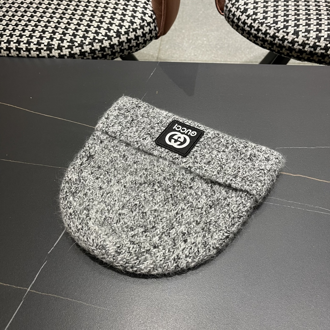  古奇 日本护耳针织帽弹力休闲秋冬保暖百搭
毛线帽男女