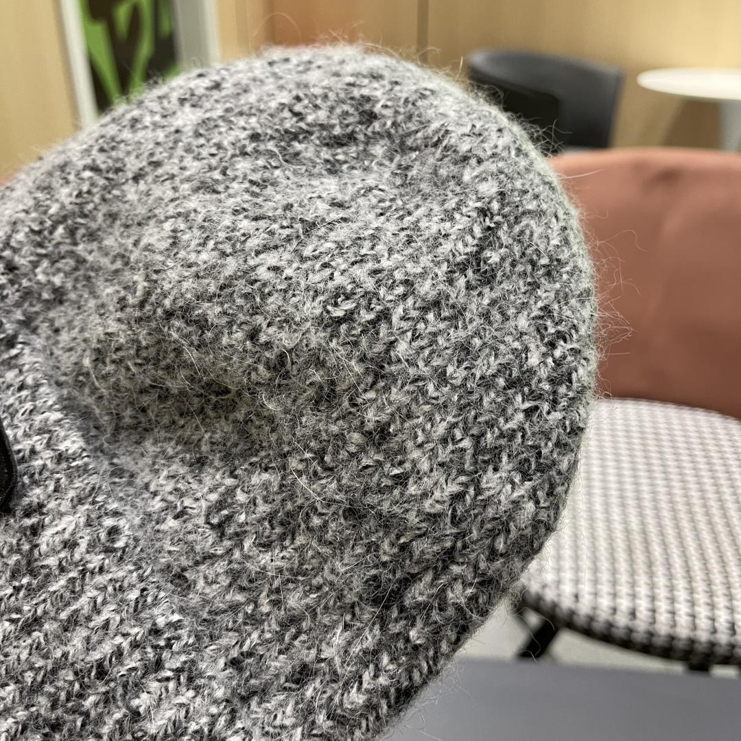  古奇 日本护耳针织帽弹力休闲秋冬保暖百搭
毛线帽男女