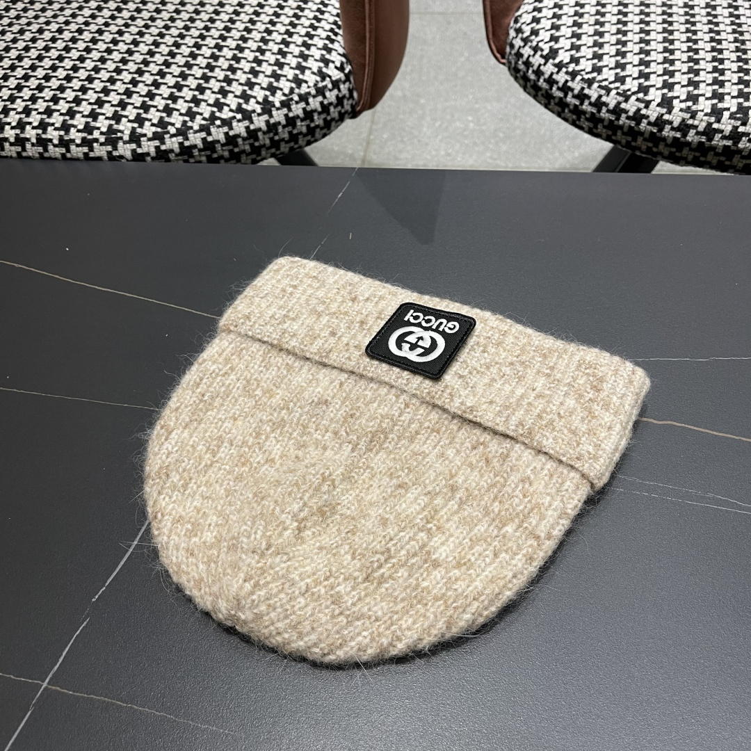  古奇 日本护耳针织帽弹力休闲秋冬保暖百搭
毛线帽男女