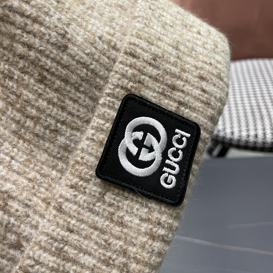  古奇 日本护耳针织帽弹力休闲秋冬保暖百搭
毛线帽男女