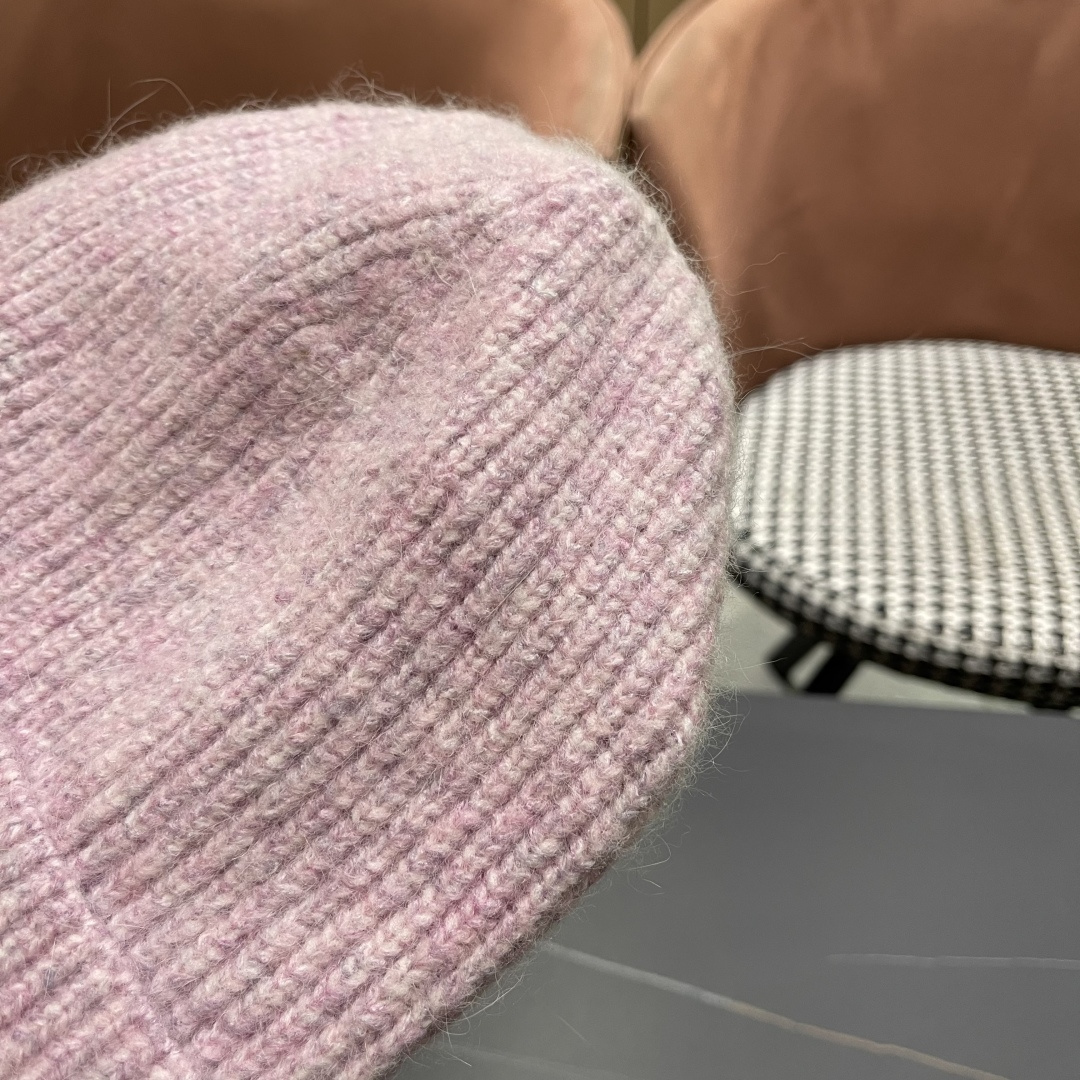  古奇 日本护耳针织帽弹力休闲秋冬保暖百搭
毛线帽男女