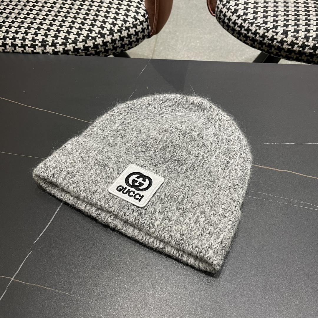  古奇 日本护耳针织帽弹力休闲秋冬保暖百搭
毛线帽男女