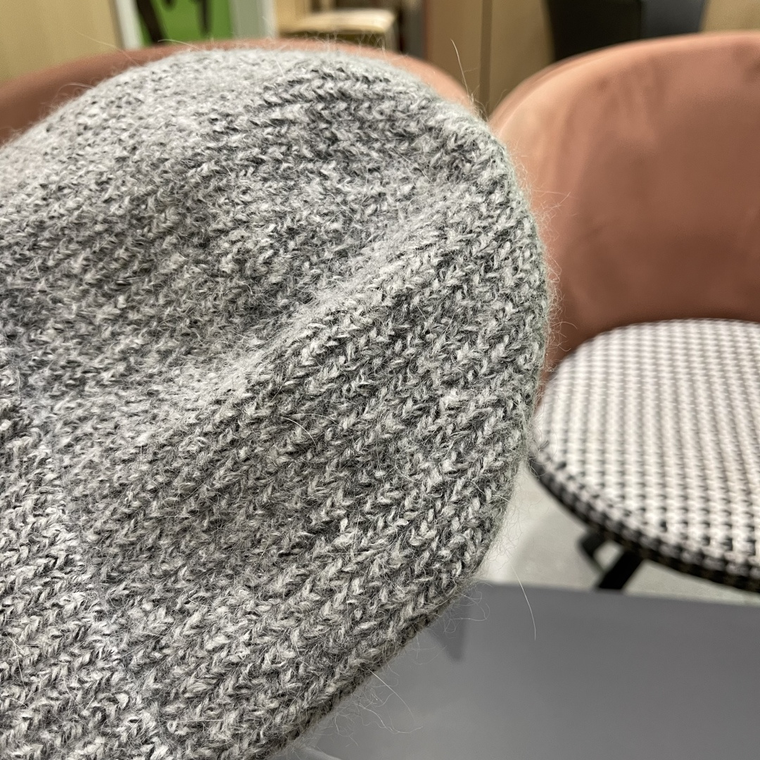  古奇 日本护耳针织帽弹力休闲秋冬保暖百搭
毛线帽男女