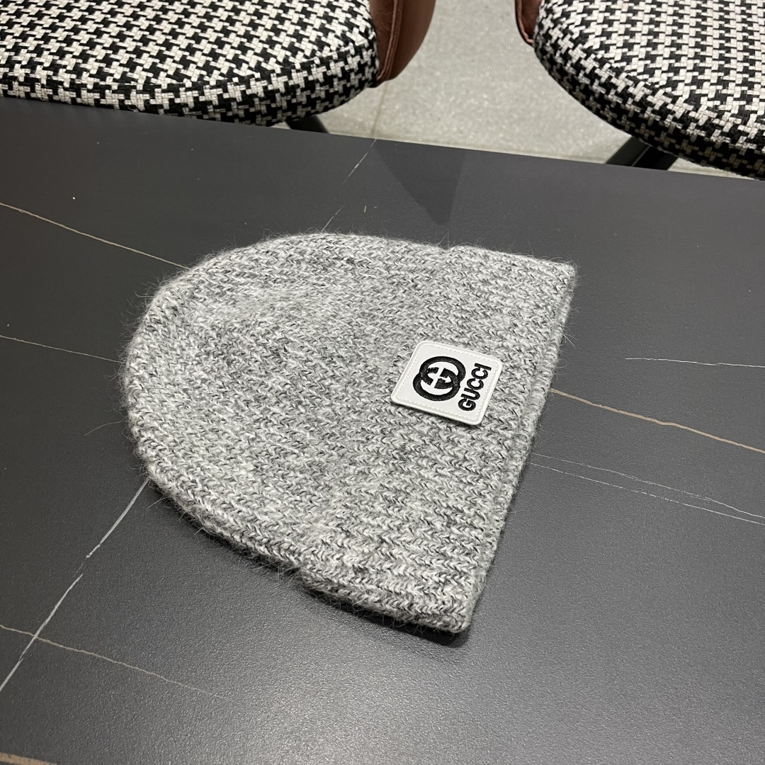  古奇 日本护耳针织帽弹力休闲秋冬保暖百搭
毛线帽男女