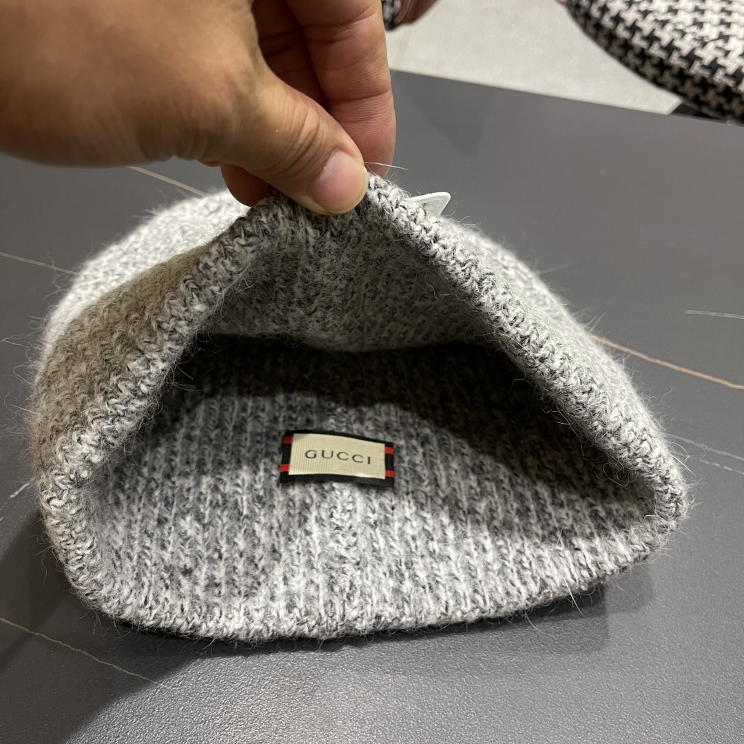  古奇 日本护耳针织帽弹力休闲秋冬保暖百搭
毛线帽男女