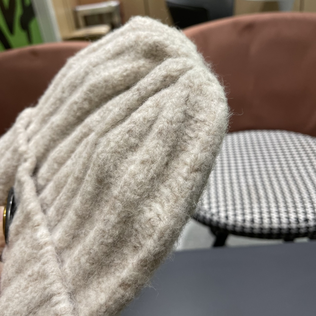 古奇 日系条纹保暖毛线帽子女户外滑雪宽松情侣新款冷帽时尚针织帽