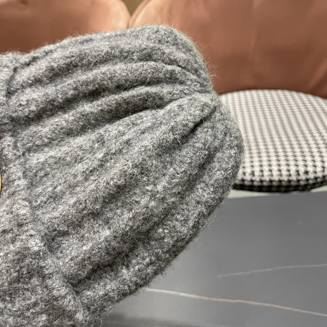 古奇 日系条纹保暖毛线帽子女户外滑雪宽松情侣新款冷帽时尚针织帽