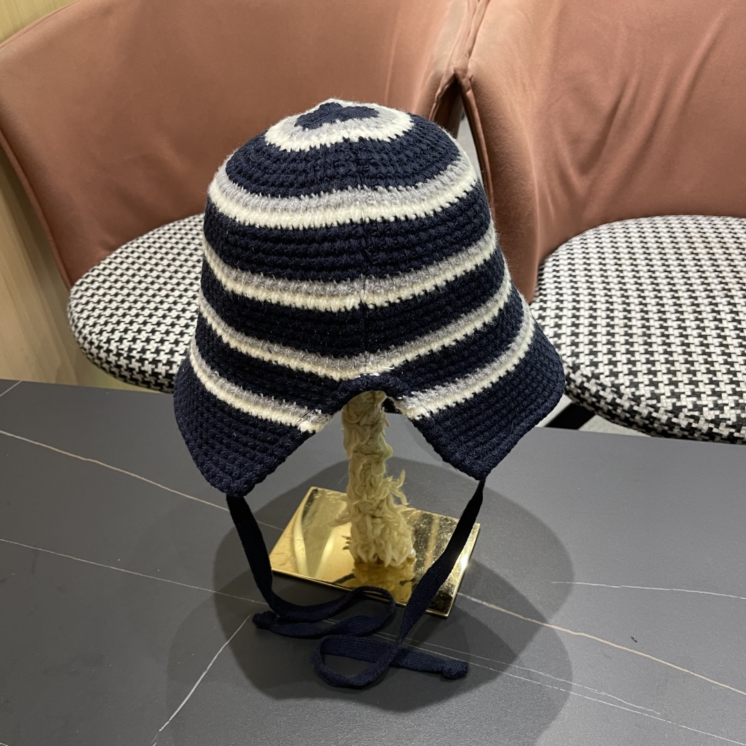  蒙囗 早秋新款条纹渔夫帽女韩版高级感百搭时尚显脸小盆帽遮阳帽防晒帽