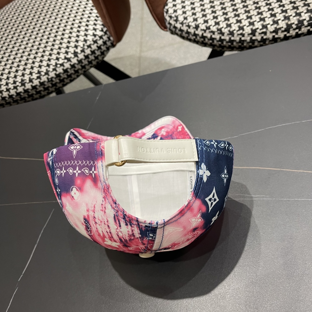  路易威登棒球帽LouisVuitton👒😍2025新款LV棒球帽，重工打造♥完美刺绣，高端大气，百搭款