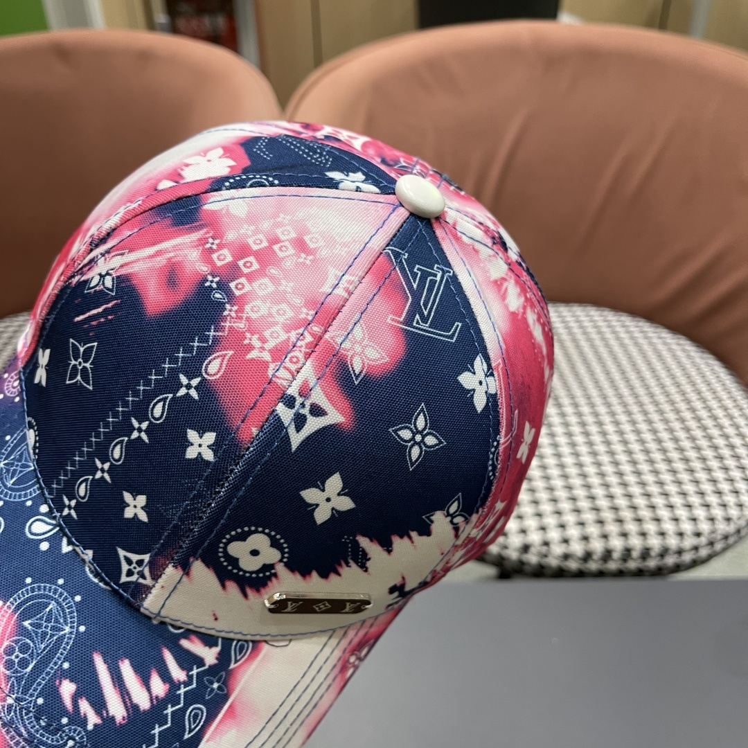  路易威登棒球帽LouisVuitton👒😍2025新款LV棒球帽，重工打造♥完美刺绣，高端大气，百搭款